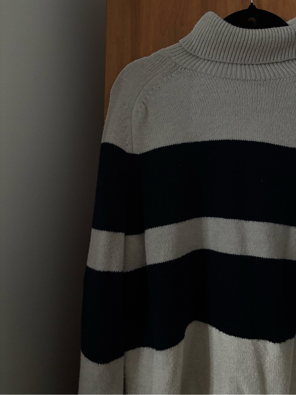 American Eagle Outfitters Cream and Black Striped Turtleneck Sweater